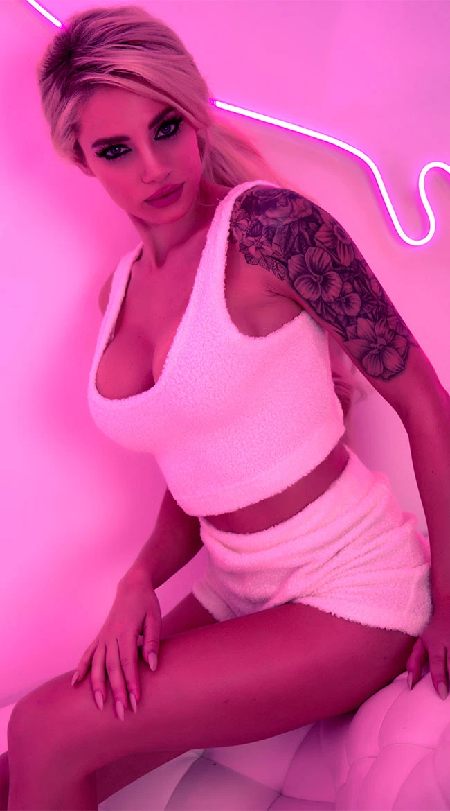 Roma Barely Awake Fuzzy Lounge Set 3 Roma Barely Awake Fuzzy Lounge Set - Image 3