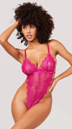 Yandy High Key Fine Lace Teddy